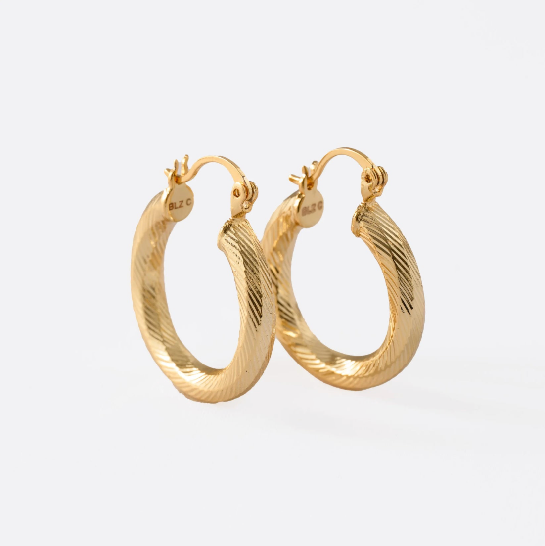 Candonga Tallada Grande Oro Laminado 18K