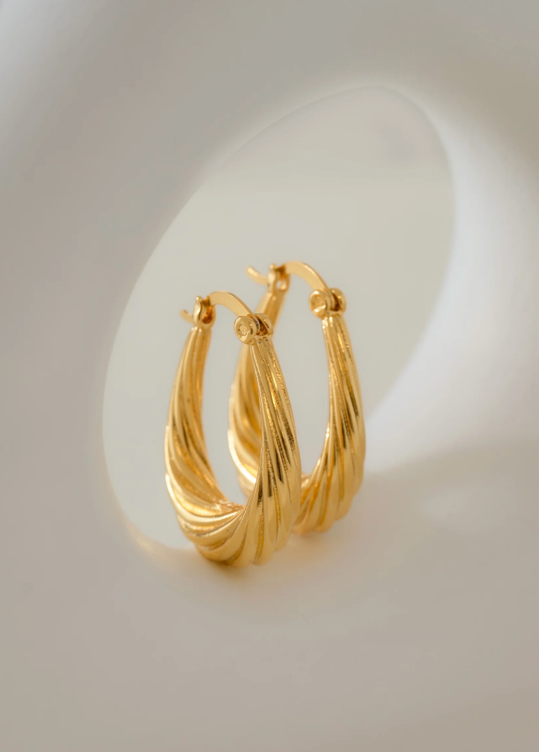 Candonga Tallada Ovalada Oro Laminado 18K